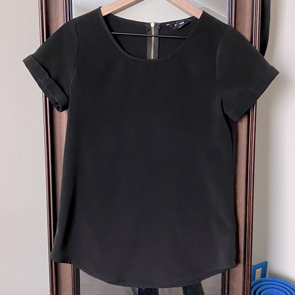 Express | Short Sleeve Blouse